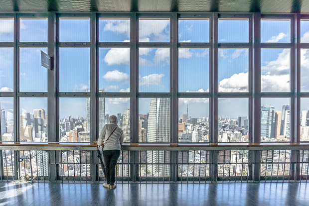 Inside Tokyo Tower / IQRemix