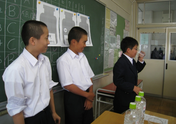 狛江第二中学校(東京都)。